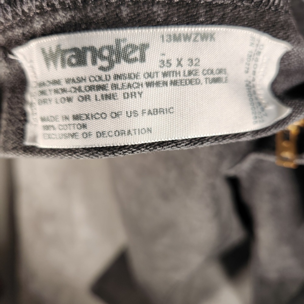 Wrangler Cowboy Cut Jeans Mens 35x32 Black Excellent 13MWZ Straight Leg Denim - Picture 7 of 11